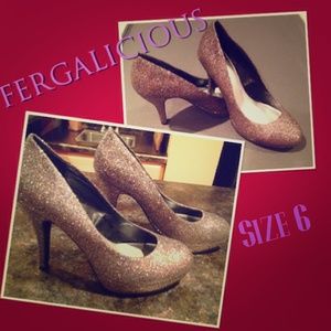 FERGALICIOUS SHIMMERY PUMPS